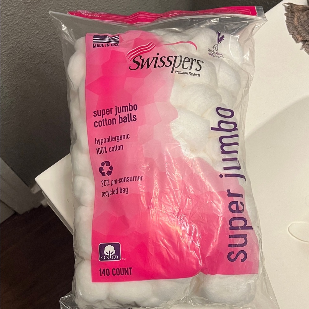 Super Jumbo Cotton Balls - White 140 count new